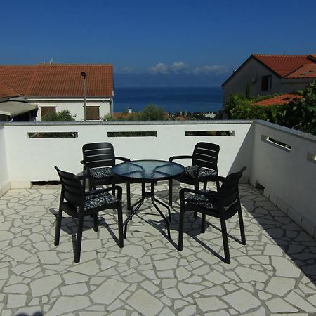 Apartments Daidzic By El-Pi Tours Njivice Esterno foto